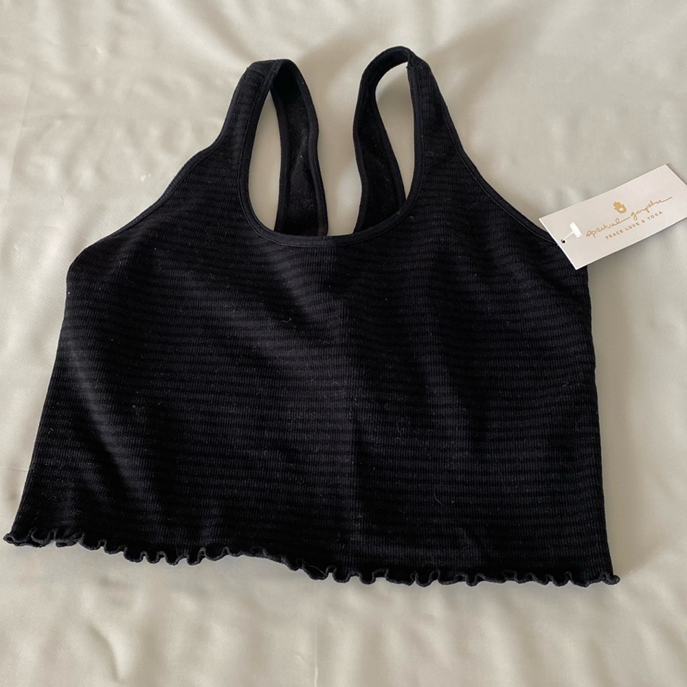 M/L Black Spiritual Gangster ripped crop top